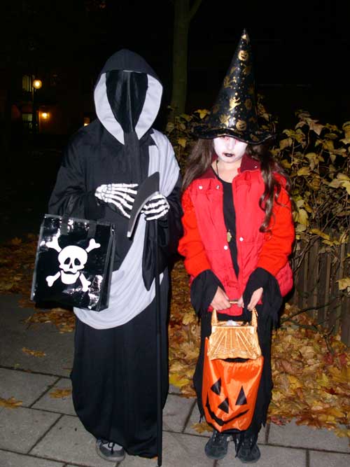 Trick_or_treat_in_sweden trick or treat in sweden