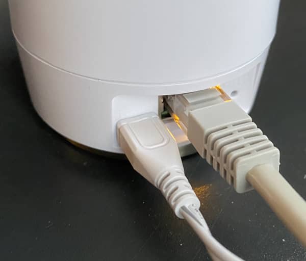 acurite_smart_weather_station_back_of_internet_access_point