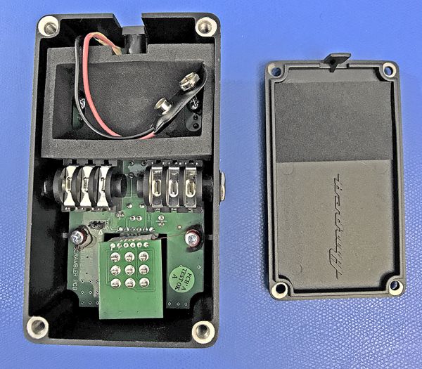 ampeg_bass_overdrive_pedal_inside
