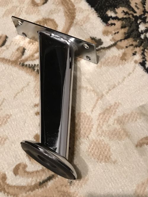 bhp_futon_arms_raised