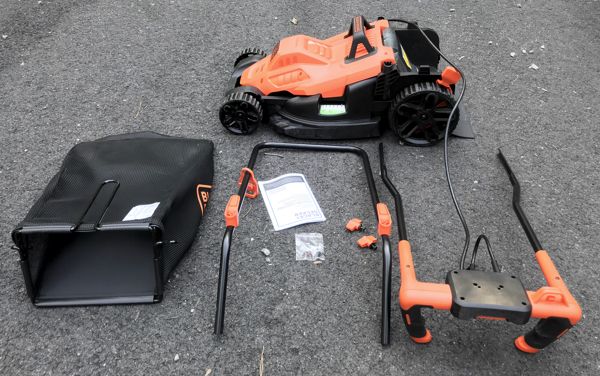 black_decker_electric_mower_everything_in_box