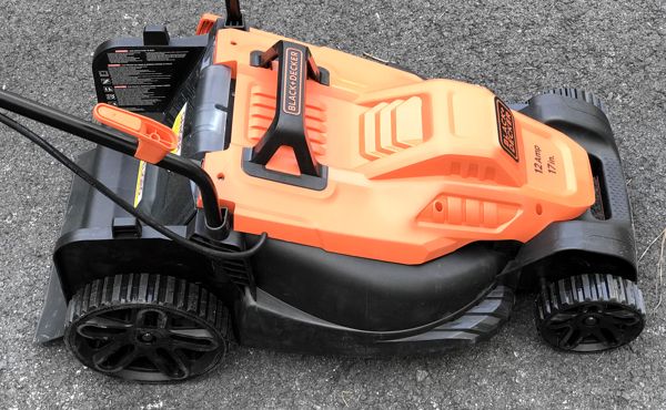 black_decker_electric_mower_without_grass_catcher