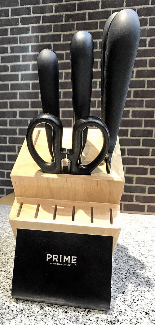 chicago_cutlery_knife_block_front