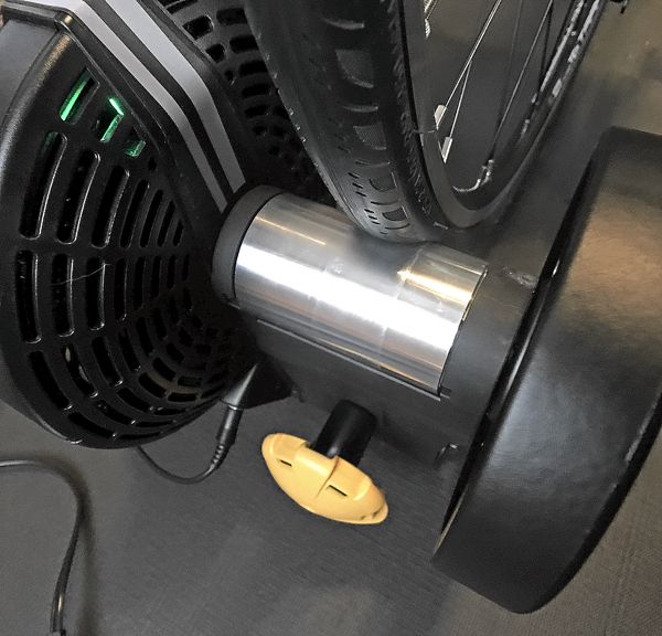 CycleOps M2 Bike Smart Trainer clutch detail