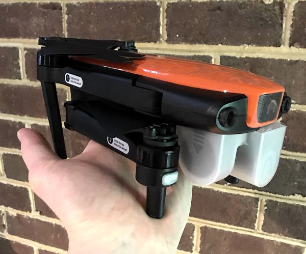 evo_drone_size_in_hand-compressor.jpg