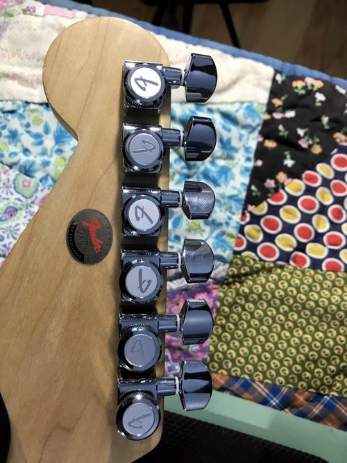 fender_strat_seymour_duncan_pickups