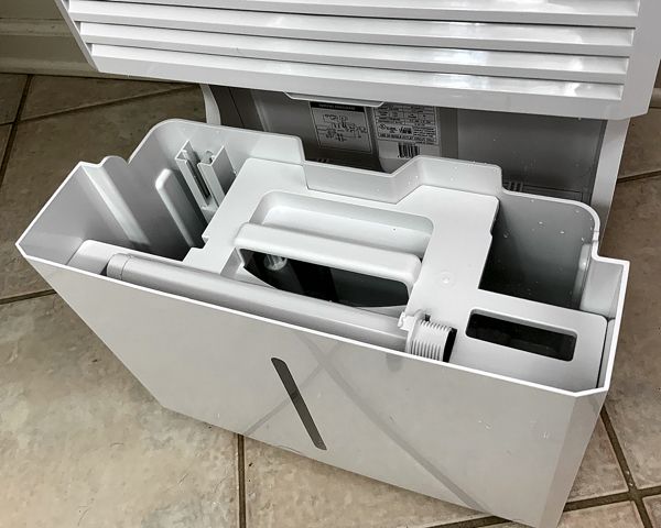 kenmore_dehumidifier_bucket