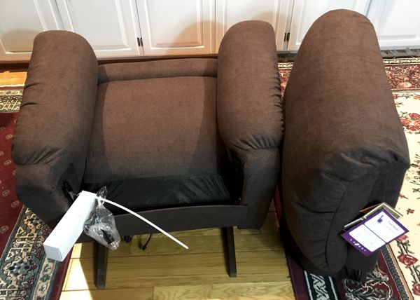 lazeboy_chair_everything_in_box