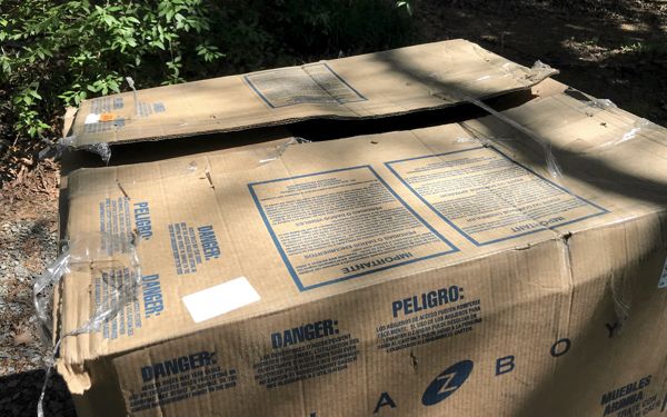 lazeboy_chair_poor_packaging_1