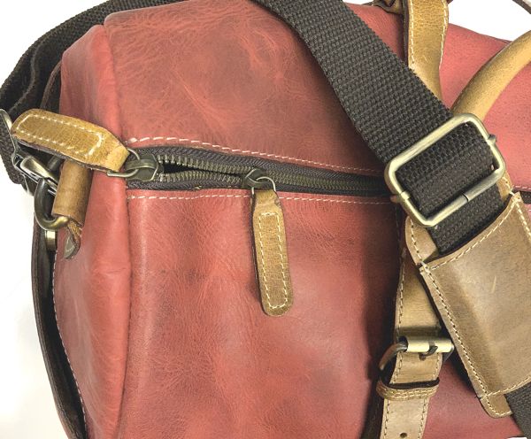 leather_duffel_bag_hardware