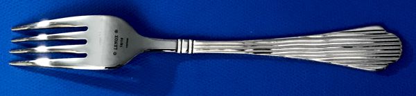 lenox_flatware_fork_underside
