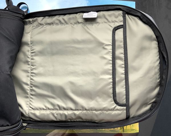 marmot_slate_weekender_bag_main_compartment_back