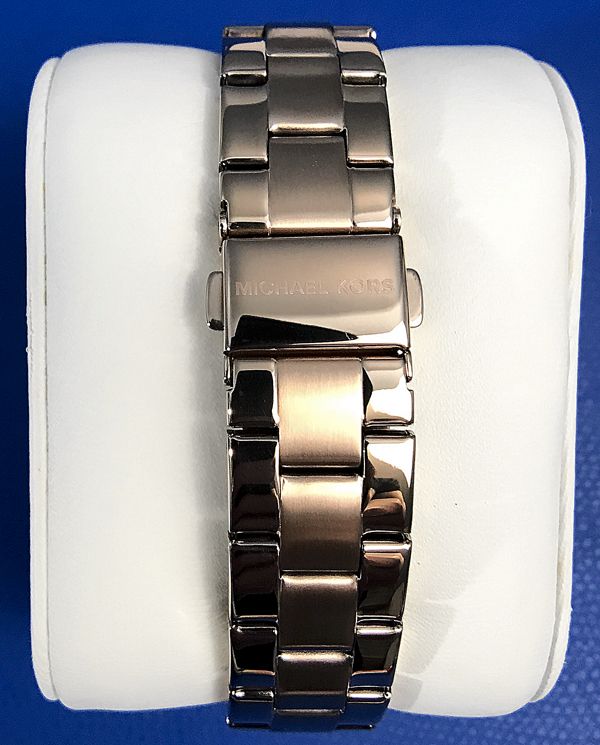michael_kors_runway_smartwatch_band_back