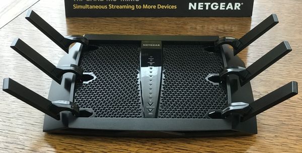 netgear_wifi_access_point_front