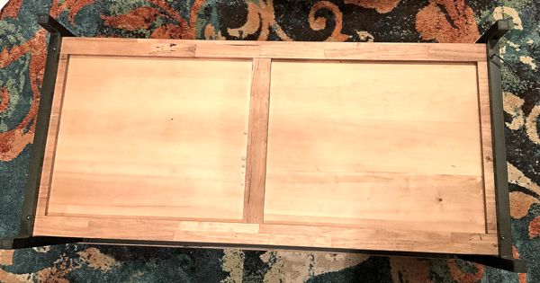 ravenna_industrial_coffee_table_assembly