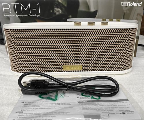 roland_bluetooth_speaker_guitar_input_what comes in the box