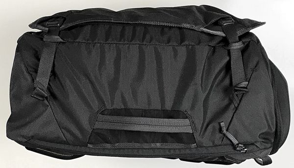 sthule_landmark_travel_pack side of pack